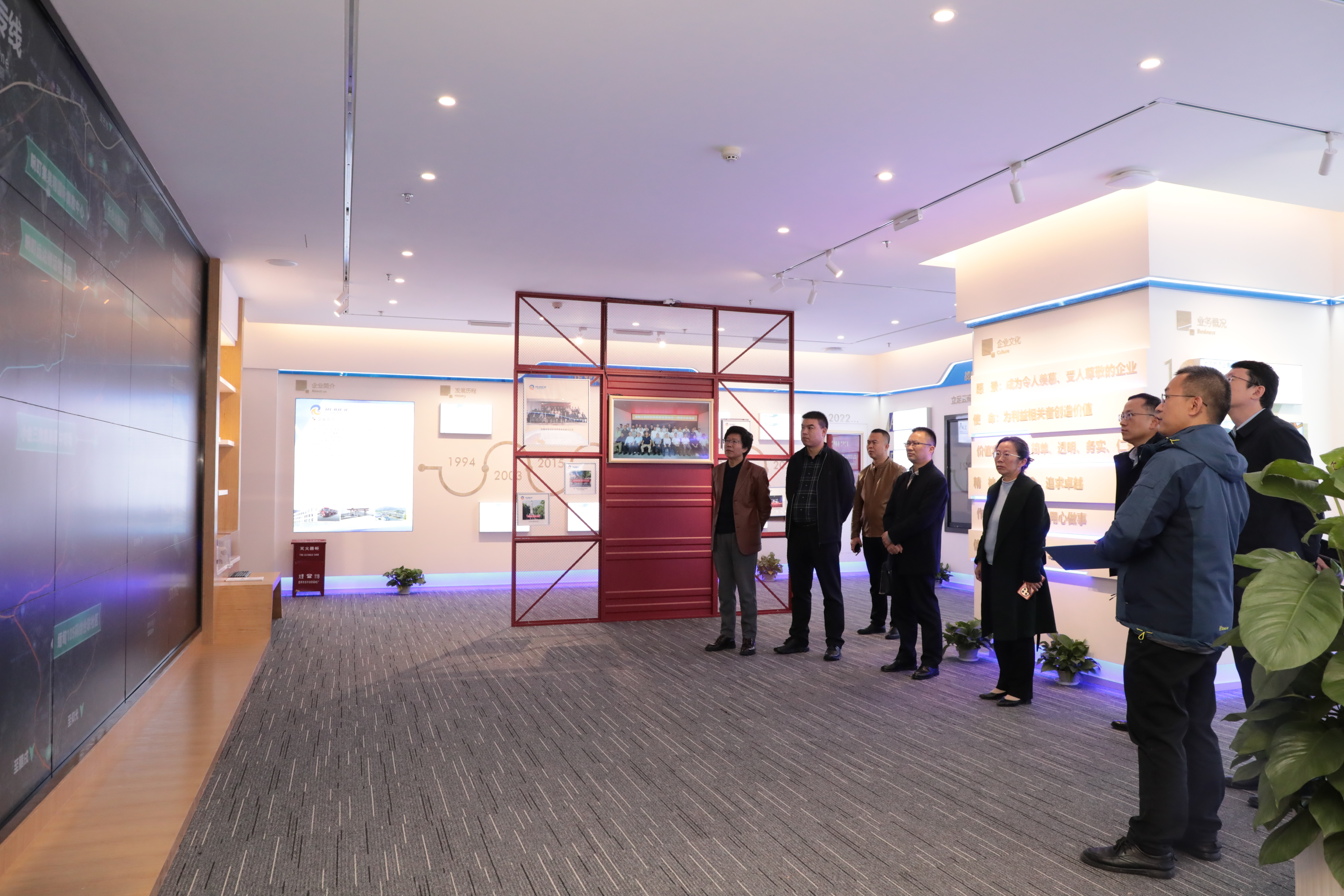 中國地方鐵路協(xié)會(huì)鐵路專用線分會(huì)會(huì)長李明水，云南省交通運(yùn)輸行業(yè)協(xié)會(huì)常務(wù)副會(huì)長邵玉華一行蒞臨瑞和錦程調(diào)研指導(dǎo)