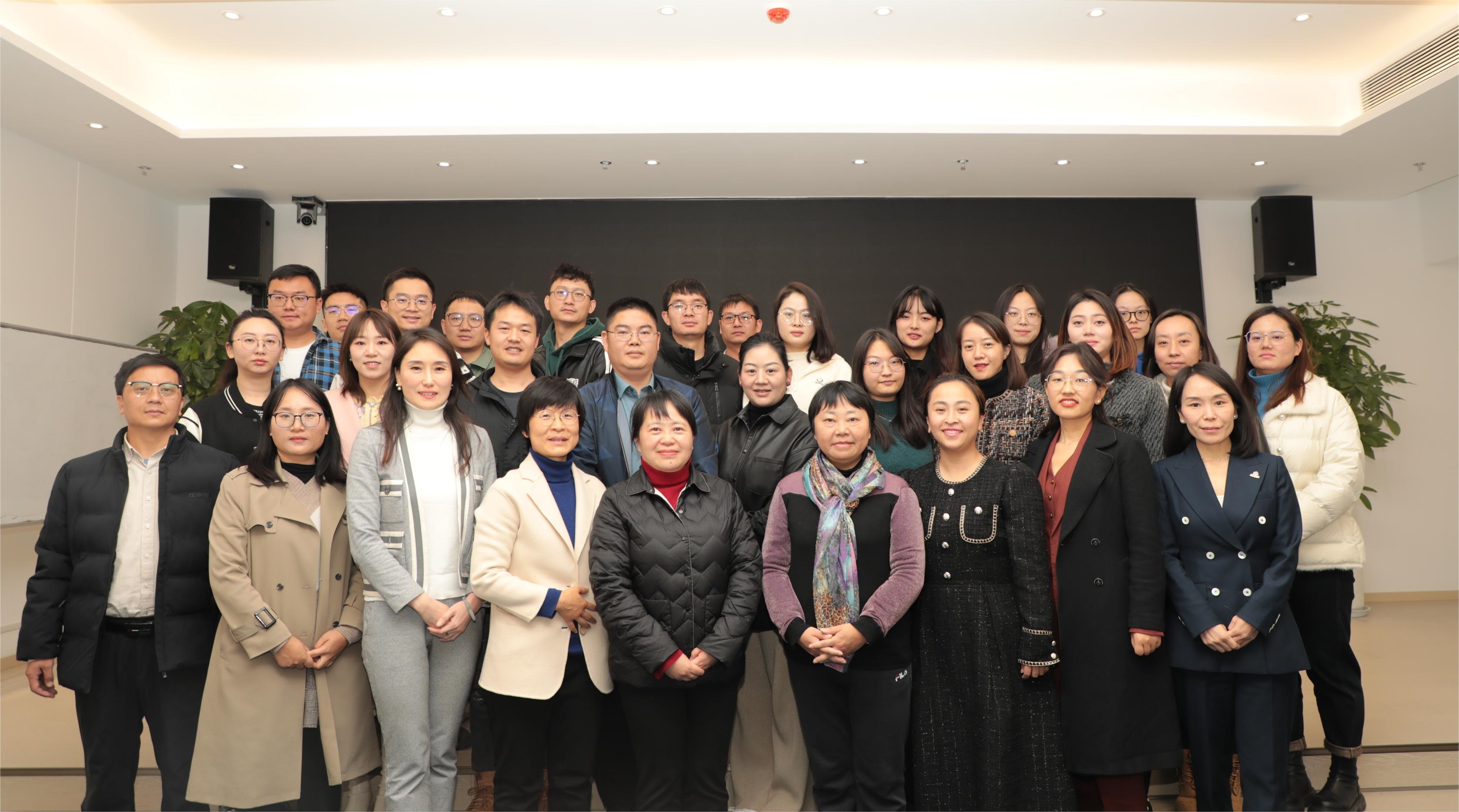 規(guī)避風(fēng)險暗礁，護(hù)航企業(yè)發(fā)展