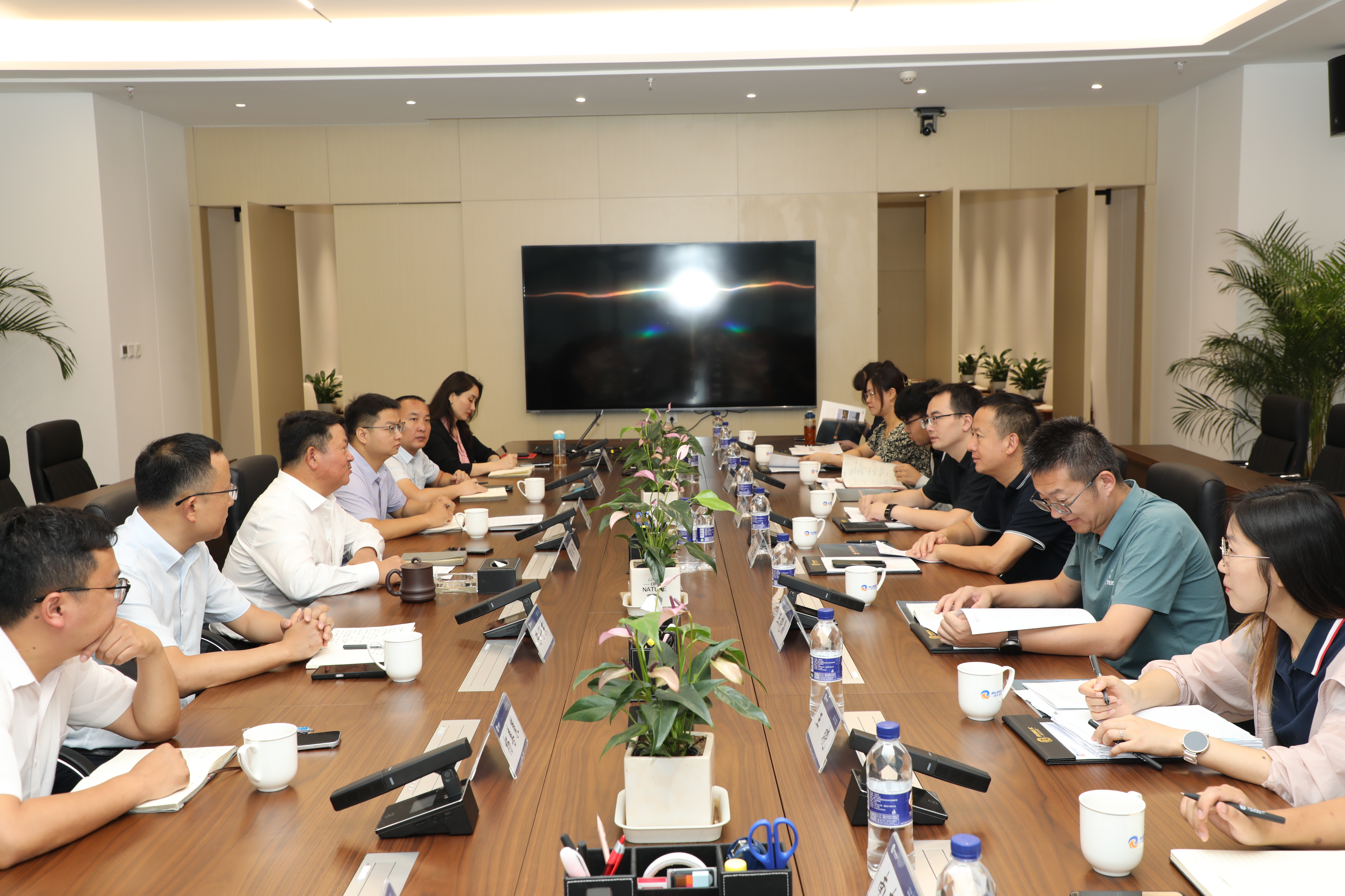 助力企業(yè)高質量發(fā)展|云南省交通廳綜合運輸處、中國鐵路設計集團有限公司昆明分院一行蒞臨瑞和錦程調研指導